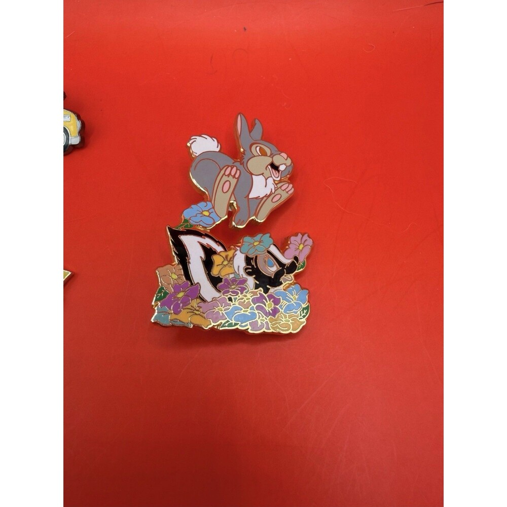 D.a. Disney Auctions DA LE 1000 Pin Bambi Thumper Jumps Over Flower